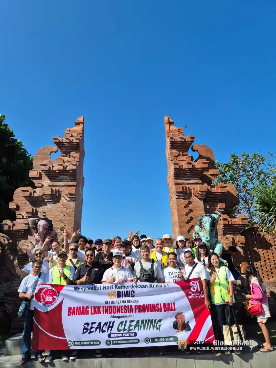 BAMAG LKKI Bali Gelar Beach Cleaning di Pantai Matahari Terbit Sanur, Wujud Nyata Menjaga Bali Tetap Bersih dan Ramah Wisatawan BAMAG LKKI Bali Gelar Beach Cleaning di Pantai Matahari Terbit Sanur, Wujud Nyata Menjaga Bali Tetap Bersih dan Ramah Wisatawan