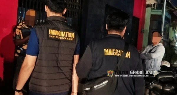 KEJAR WNA NIGERIA YANG KABUR, IMIGRASI DENPASAR AMANKAN DUA ORANG