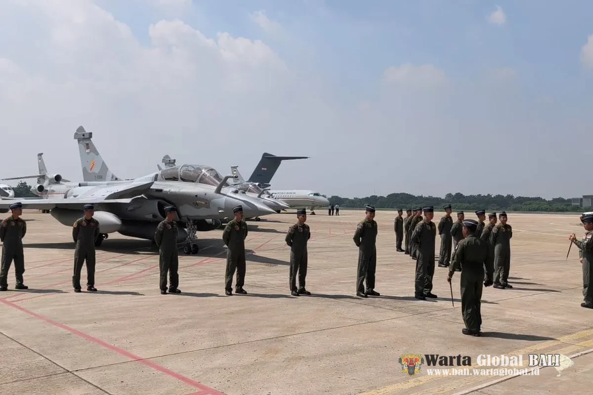 TNI Fair 2026 Resmi Dibuka di Monas, Pameran Alutsista dan Layanan Sosial Diserbu Masyarakat
TNI FAIR 2026 RESMI DIBUKA DI MONAS, ALUTSISTA HINGGA MAKANAN GRATIS DISERBU MASYARAKAT