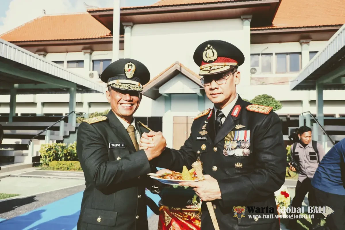 TNI-Polri Solid di Bali, Potongan Tumpeng Kapolda Jadi Simbol Persaudaraan Dua Pilar Negara