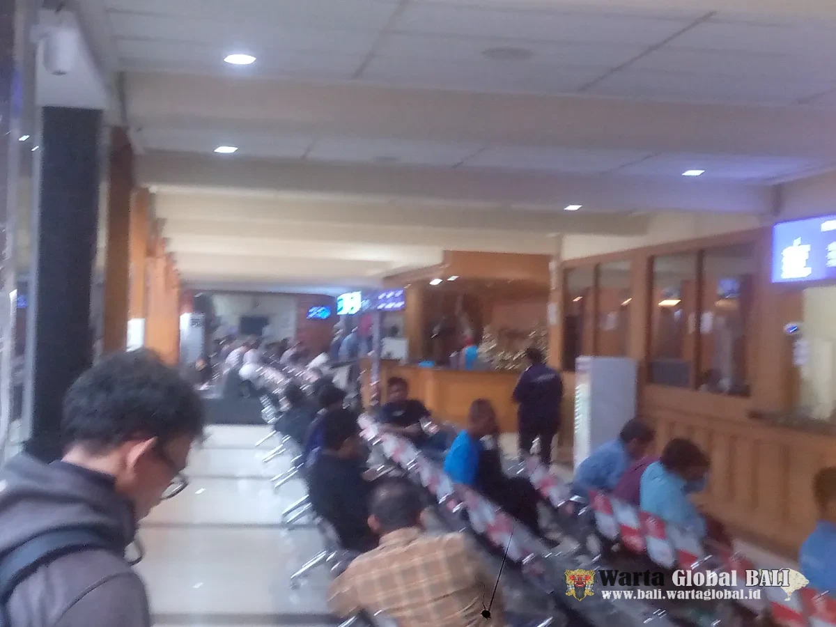 Pelayanan Loket Satpas Ditlantas Polda Metro Jaya Tuai Apresiasi, Warga Soroti Keramahan Petugas dan Transparansi Layanan