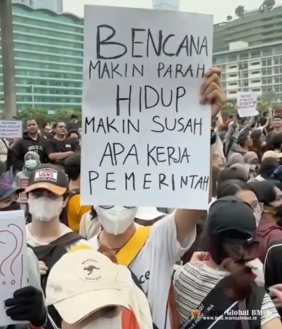 Prof. DR. Sutan Nasomal: Hidup Rakyat Makin Susah, Aspirasi dalam Aksi Demo Harus Menjadi Evaluasi Pemerintah Prof. DR. Sutan Nasomal: Hidup Rakyat Makin Susah, Aspirasi dalam Aksi Demo Harus Menjadi Evaluasi Pemerintah