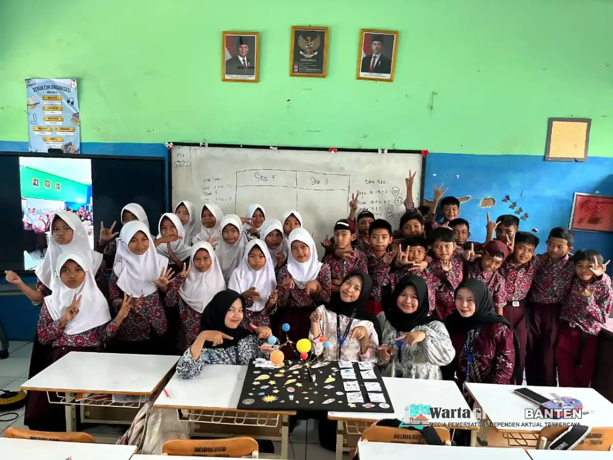 KKM Uniba 41 Hadirkan Pembelajaran Interaktif Tata Surya Lewat Media Miniatur Planet 3D di SDN Tambiluk 1