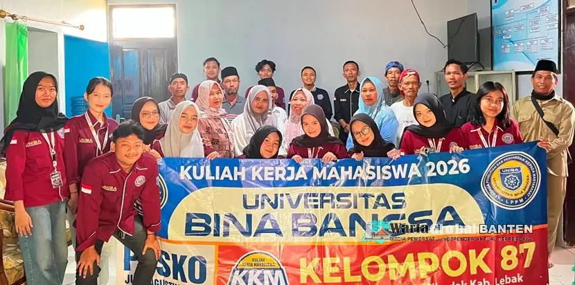 PENGABDIAN KEPADA MASYARAKAT MELALUI PENYULUHAN PHBS: PENGOLAHAN SAMPAH RUMAH TANGGA DAN PENCEGAHAN DBD OLEH KELOMPOK KERJA MAHASISWA 87 UNIVERSITAS BINA BANGSA