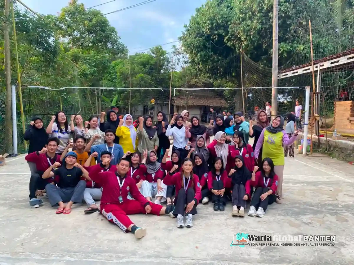 KKM Kelompok 69 UNIBA Gelar Senam Sehat Prolanis Bersama Warga Pasirawi