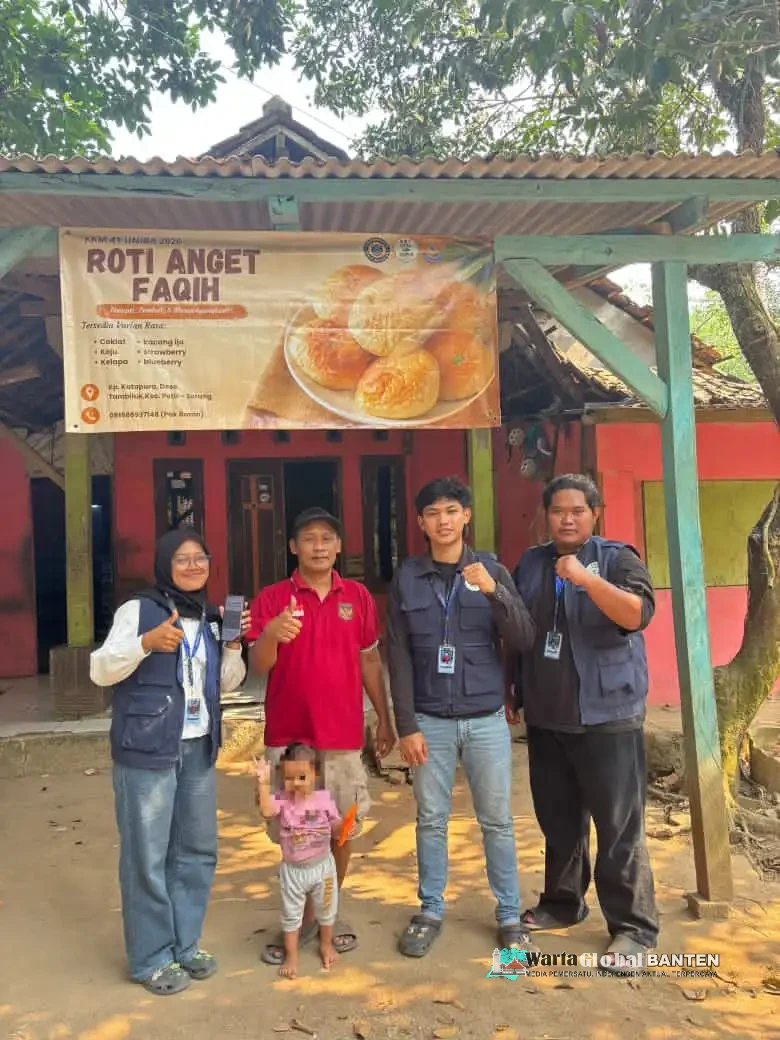 KKM UNIBA KELOMPOK 41 BANTU DIGITALISASI UMKM DESA TAMBILUK MELALUI PEMBUATAN QRIS DAN PENAMBAHAN LOKASI MAPS