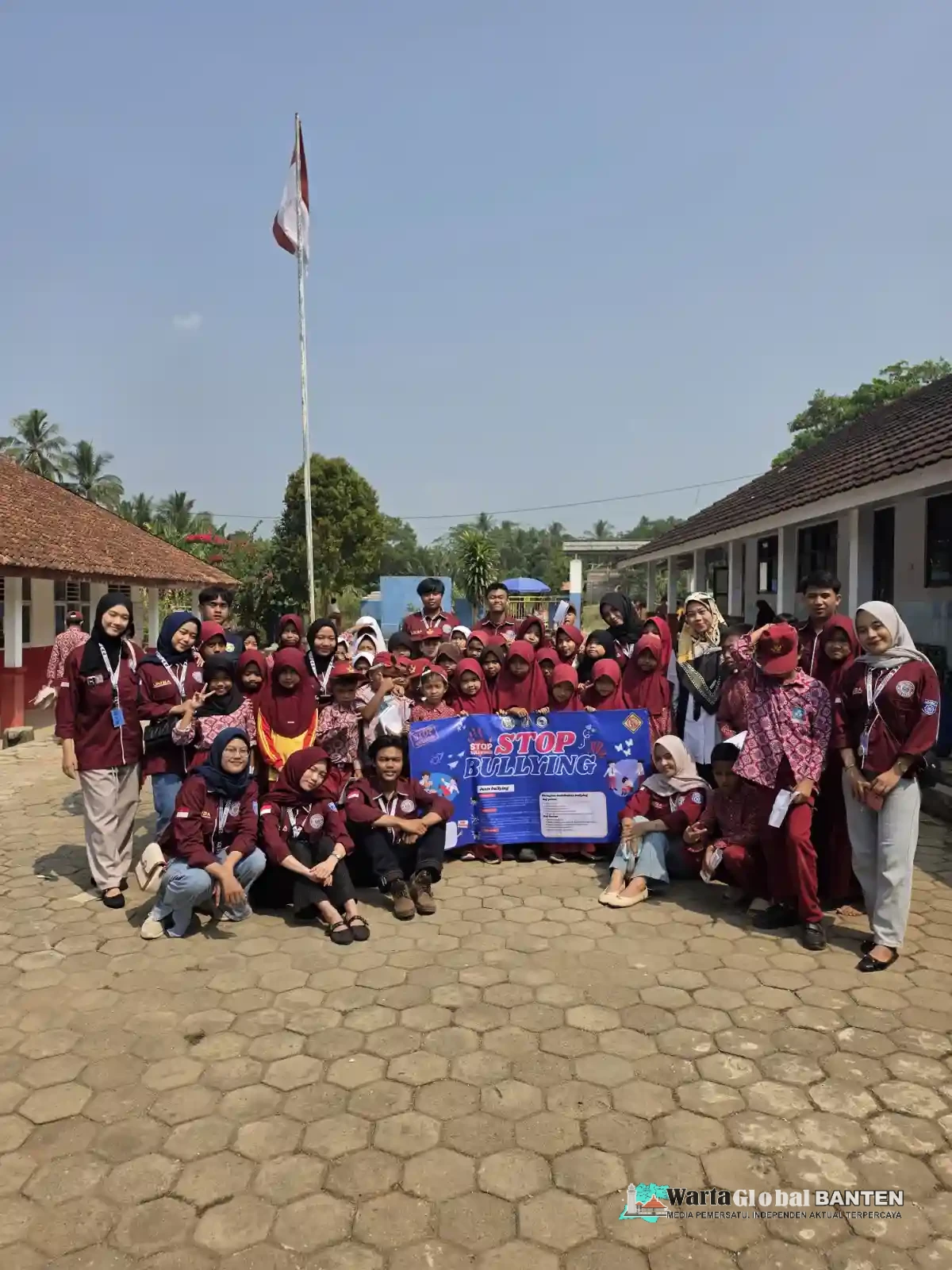 Cegah Perundungan Sejak Dini, KKM 85 Universitas Bina Bangsa Gaungkan Gerakan Stop Bullying di SDN 1 Sukarendah
