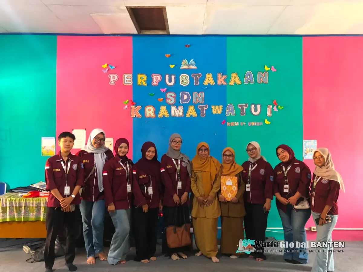 KKM 54 UNIBA Gelar Program “Perpusi”, Bersihkan dan Tata Ulang Perpustakaan SDN Kramatwatu 1