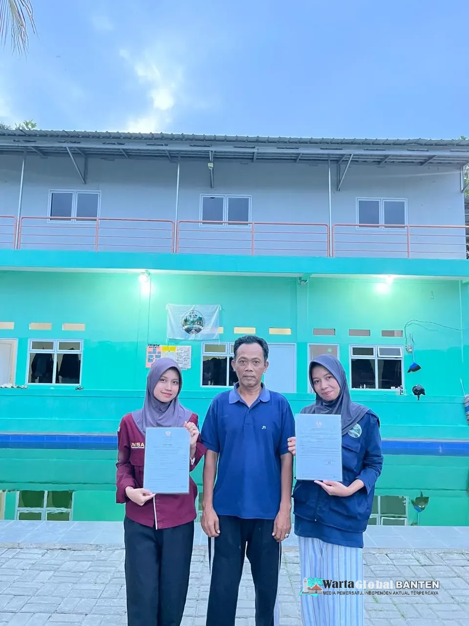Dorong Legalitas Usaha, Mahasiswa KKM Dampingi Pembuatan NIB bagi Pelaku Usaha Jamu dan Keripik Sukun di Desa Palurahan