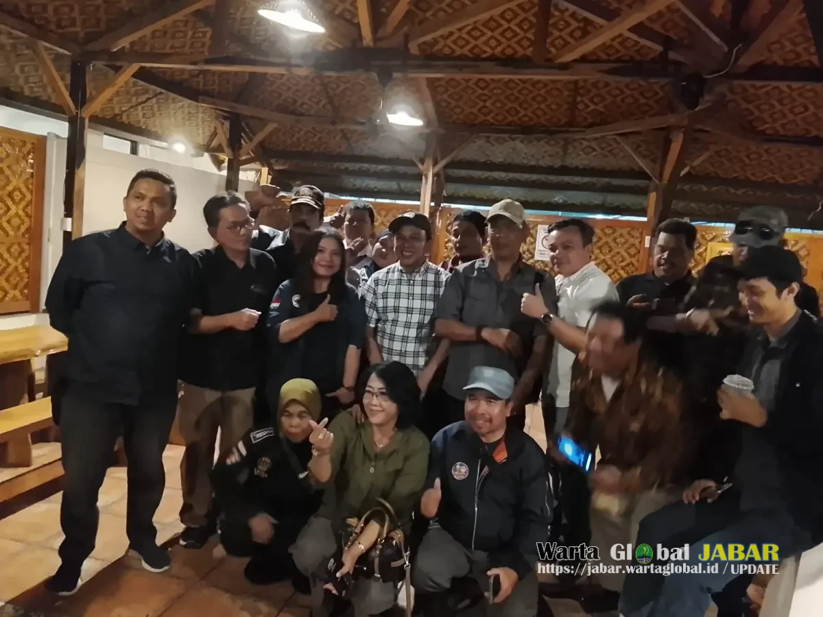 Kopi Sore !! Kejari Purwakarta Bersama 28 Organisasi Media: "Komunikasi Hukum Di Buka Lebar " Kopi Sore !! Kejari Purwakarta Bersama 28 Organisasi Media: "Komunikasi Hukum Di Buka Lebar "