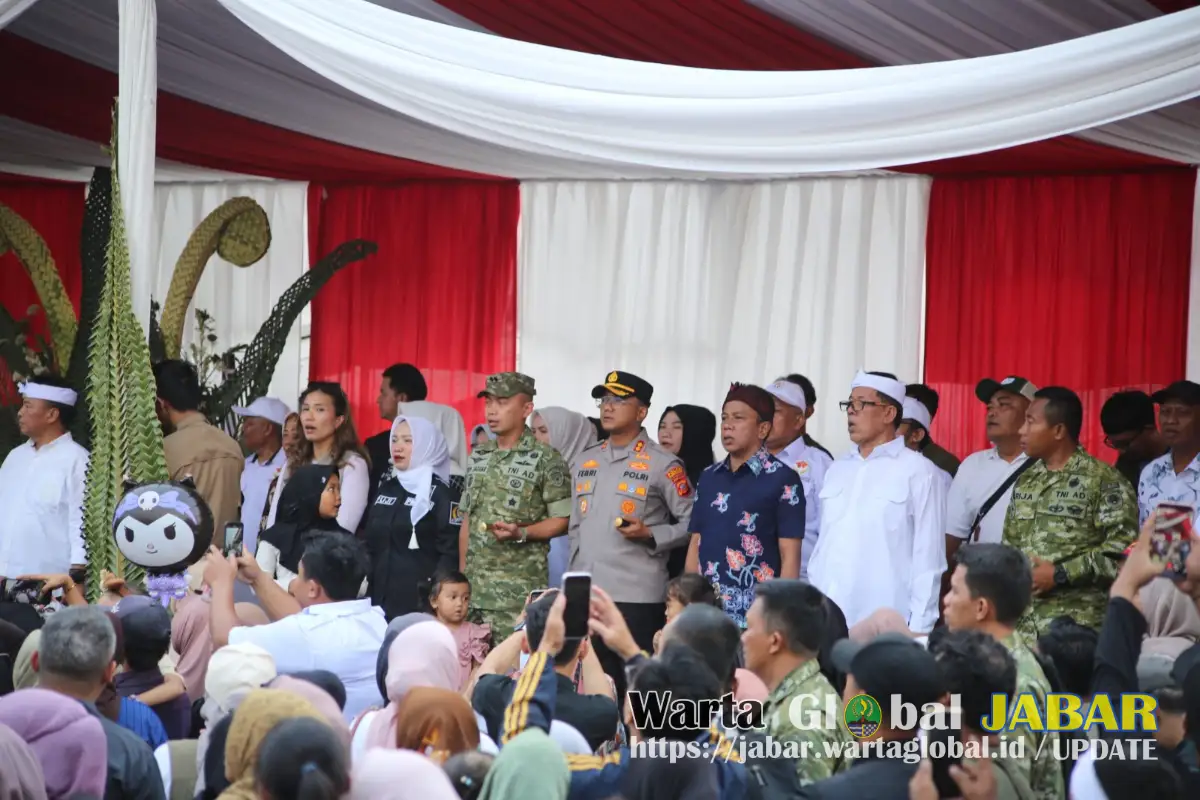 Kapolres Purwakarta Hadiri Peluncuran Genteng Plered, Dorong UMKM Lokal