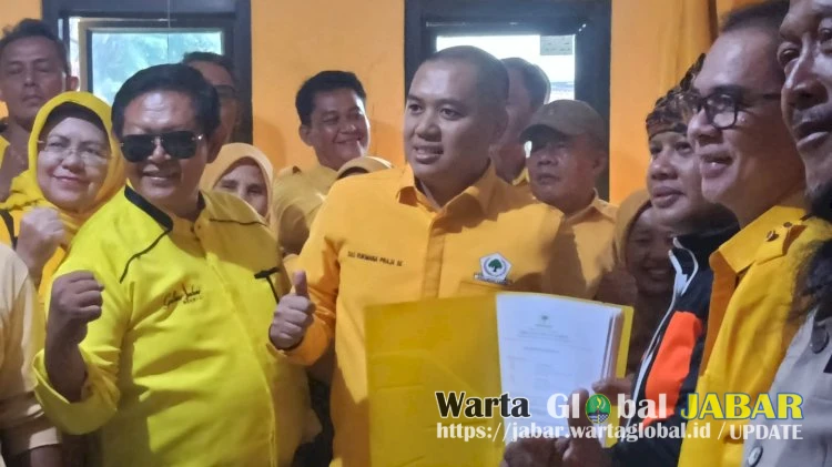 Dias Rukmana Praja Kembalikan Formulir, Kantongi Dukungan 14 PK Untuk Pimpin Golkar Purwakarta