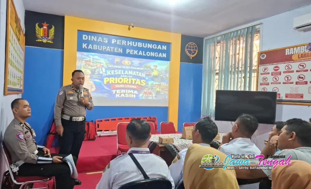 Satlantas dan Dishub Pekalongan Bekali Guru, Satpam hingga Petugas PKS Tehnik Pengaturan Lalu Lintas dan Penanganan Korban Laka