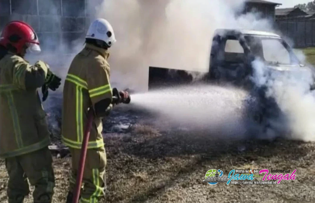 Mobil Pick Up Grand Max di Klaten Terbakar, Polisi Gelar Penyelidikan