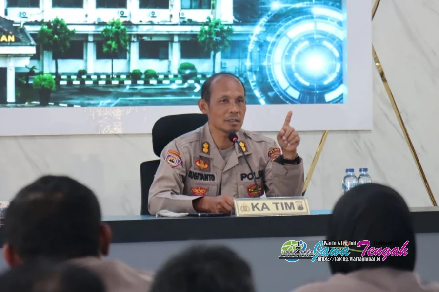 Perkuat Sinergi Tiga Pilar, Dit Binmas Polda Jateng Asistensi Bhabinkamtibmas Polres Pekalongan Perkuat Sinergi Tiga Pilar, Dit Binmas Polda Jateng Asistensi Bhabinkamtibmas Polres Pekalongan