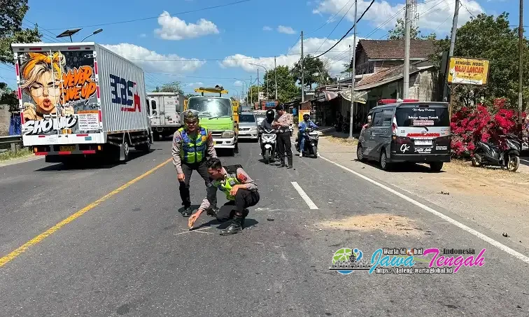 Kecelakaan Maut! Truk Tabrak Dua Pengendara Motor, Satu Tewas dan Pendeta Masuk RS