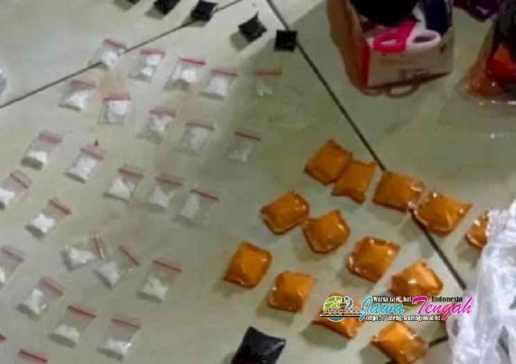 Polisi Bongkar Peredaran Narkoba di Karanganyar, Pelaku dan 110 Paket Sabu Siap Edar Diamankan