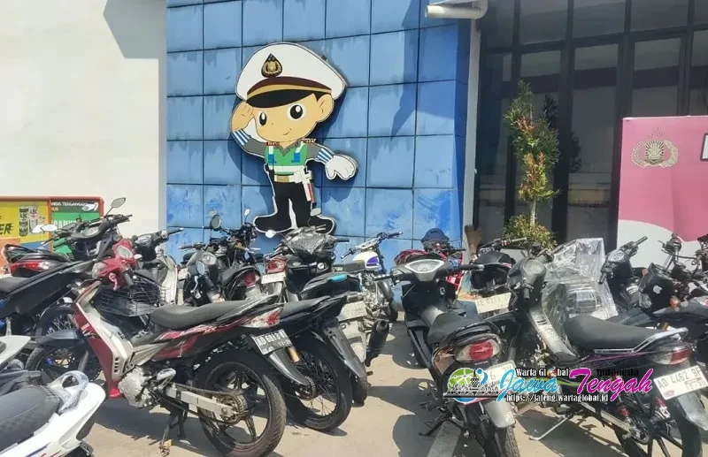 Ratusan Motor Berknalpot Brong di Karanganyar Ditindak Polisi