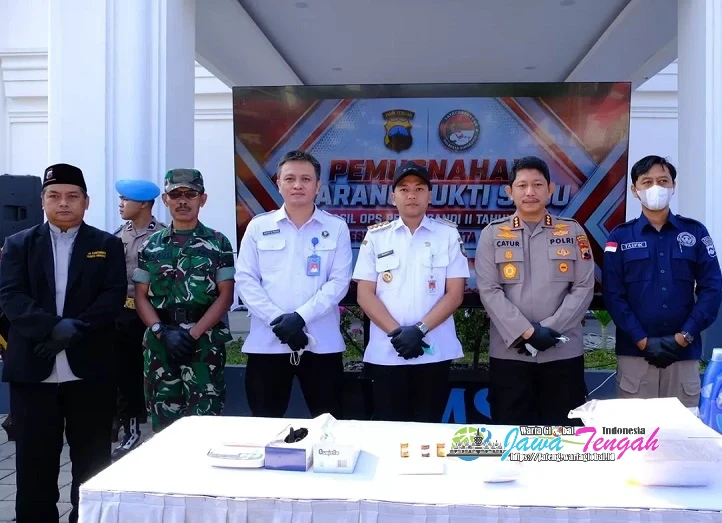 Musnahkan Sabu 3,5 Kg, Wali Kota Solo: Selamatkan Jutaan Jiwa dan Masa Depan Generasi Muda