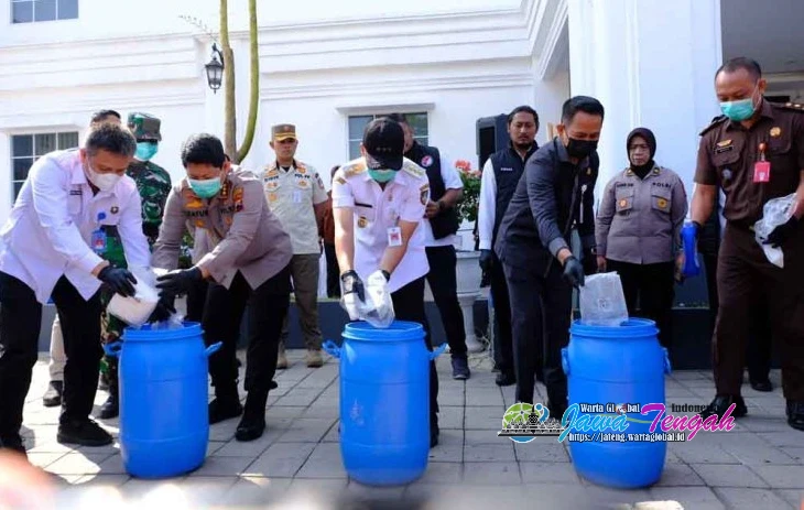 Hadiri Pemusnahan 3,5 Kg Sabu, Wali Kota Solo Perkuat Sinergi Berantas Peredaran Narkoba