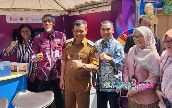 Gubernur Jateng Kunjungi Stand Bank Jateng dan Support Pembiayaan KUR untuk Pelaku Ekonomi Mikro serta KPR Subsidi sampai Investasi Emas