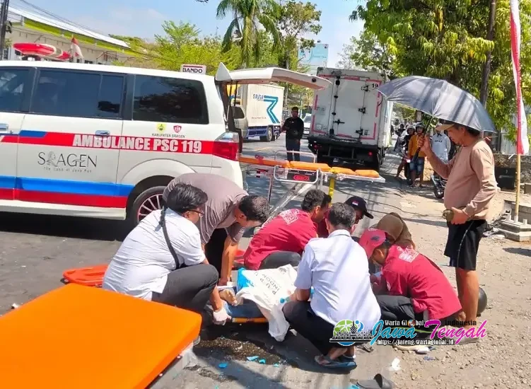 Laka Maut! Truk Boks Tabrak Sepeda Motor di Ngrampal, Pengendara Motor Tewas