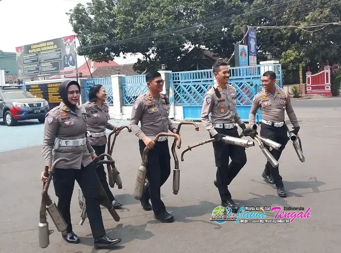73 Pelanggar Lalulintas Ditindak, Satlantas Polres Sukoharjo Sita Puluhan Knalpot Brong