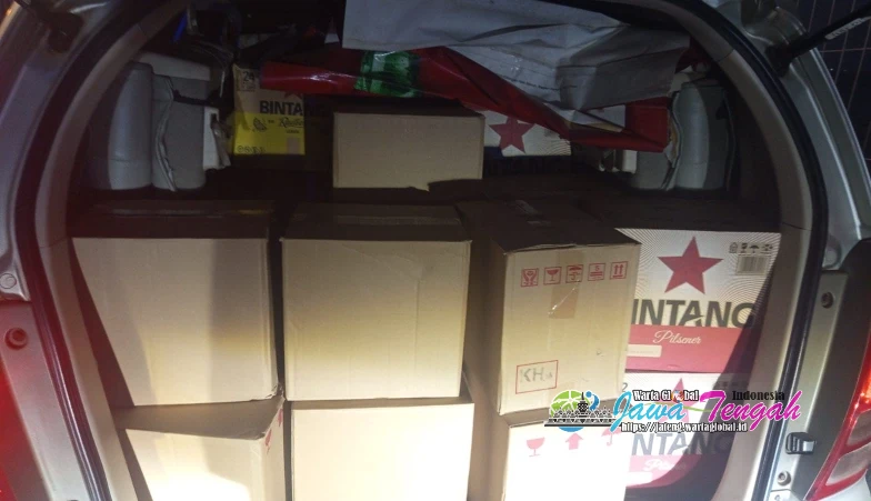 Mobil Penumpang Bawa Miras dan LPG ke Karimunjawa, Dihentikan Petugas Pelabuhan Jepara