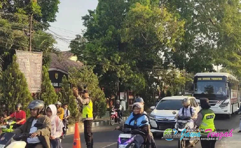 Polsek Sukoharjo Giat Strong Point PH Pagi, Kawal Pelajar dan Antisipasi Kepadatan Lalu Lintas