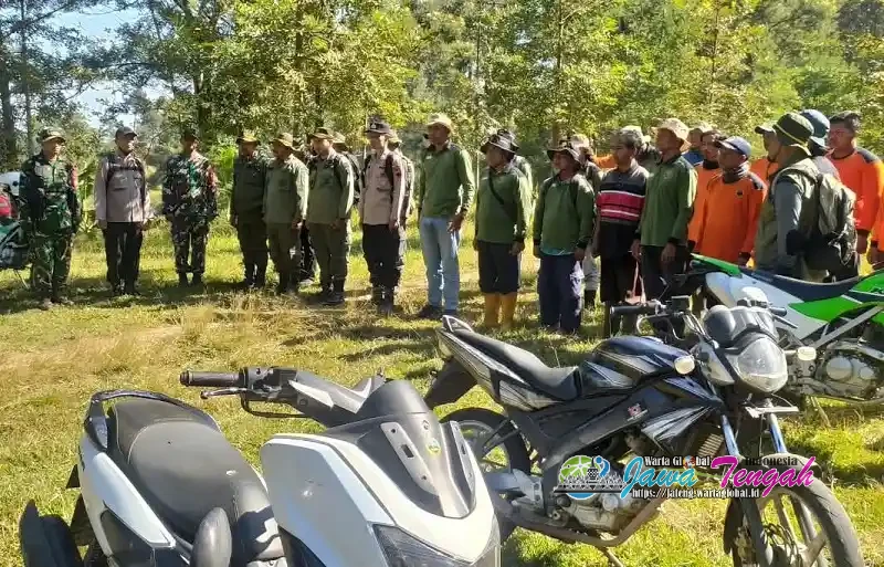 Petugas Gabungan Gelar Patroli, Perketat Pencegahan Karhutla di Lereng Gunung Lawu