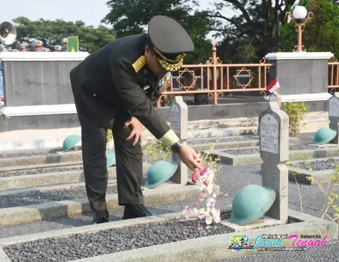 Kasdam IV/Diponegoro Pimpin Ziarah Nasional di TMP Giri Tunggal Semarang