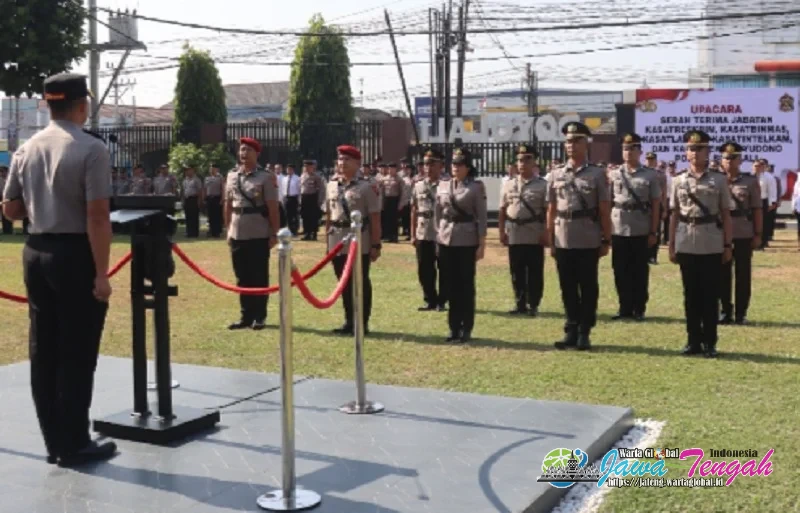 Kapolres Boyolali Pimpin Sertijab 5 Pejabat Strategis, Personel Berprestasi Terima Penghargaan