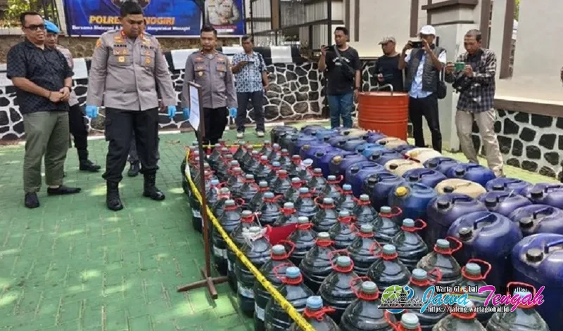 Timbun BBM Subsidi 4 Tahun, Pria di Wonogiri Ditangkap Polisi, 2.625 Liter Diamankan