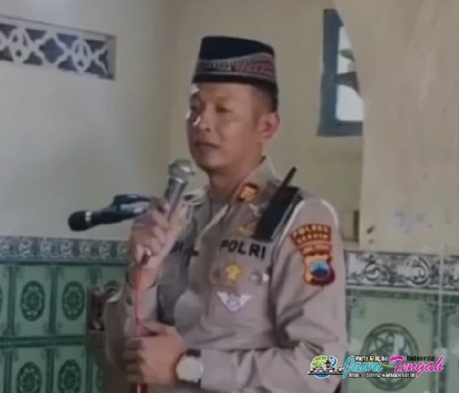 Satlantas Polres Sragen Gelar SI RATIB Jumatan di Masjid Al Huda Plumbungan, Edukasi Bahaya Balap Liar dan Knalpot Brong