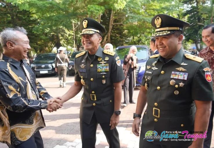 Hadiri Penutupan Penanaman Dasar Siswa Taruna Magelang, Kasdam IV/Diponegoro: Bangun Generasi Muda Berkarakter