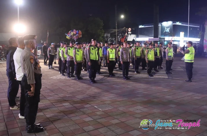 Di Balik Khidmatnya Peringatan 3 Oktober, Ada Polisi yang Berdiri Menjaga dan Melayani Warga