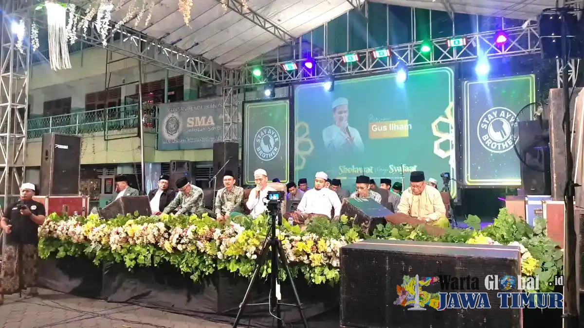 GEMURUH SHOLAWAT DI MASJID JAMI AS-SA'ADAH! RATUSAN JAMAAH BERSATU DALAM MAULID NABI, BANSER & PAGAR NUSA SIAGA