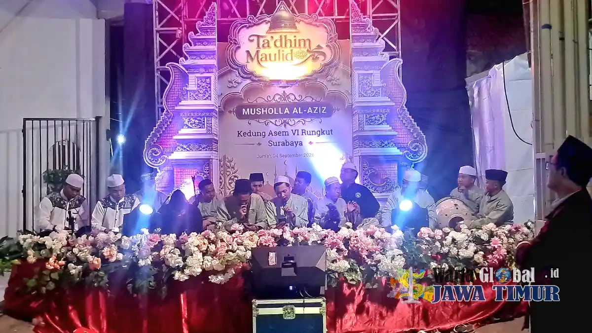 TA’DHIM MAULID NABI DI MUSHOLLA AL-AZIZ KEDUNG ASEM, RATUSAN JAMAAH LARUT DALAM SHALAWAT, BANSER TURUT AMANKAN ACARA