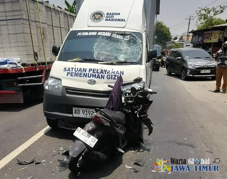 Diduga Mengantuk, Pelajar 16 Tahun Tabrak Mobil Boks SPPG di Tanon Sragen