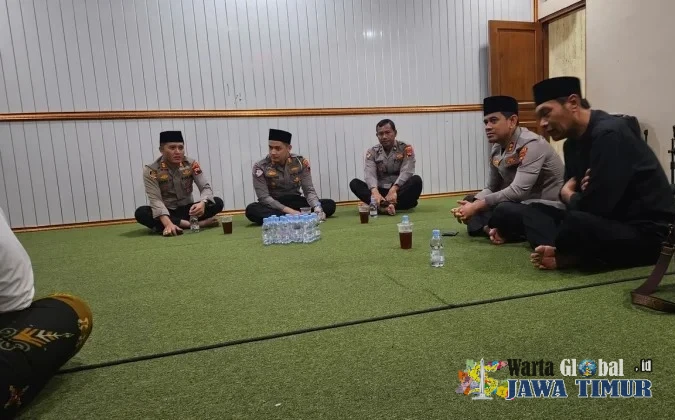 Perkuat Kamtibmas Lewat Pendekatan Religius, Kapolres Sukoharjo Gelar Subuh Keliling di Solobaru