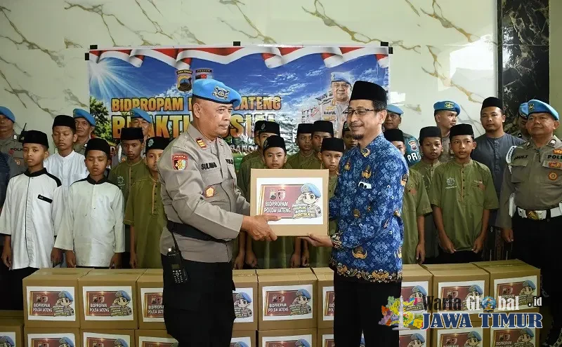 HUT Propam Polri ke-24, Sipropam Polres Karanganyar Salurkan 20 Paket Sembako untuk Warga Membutuhkan