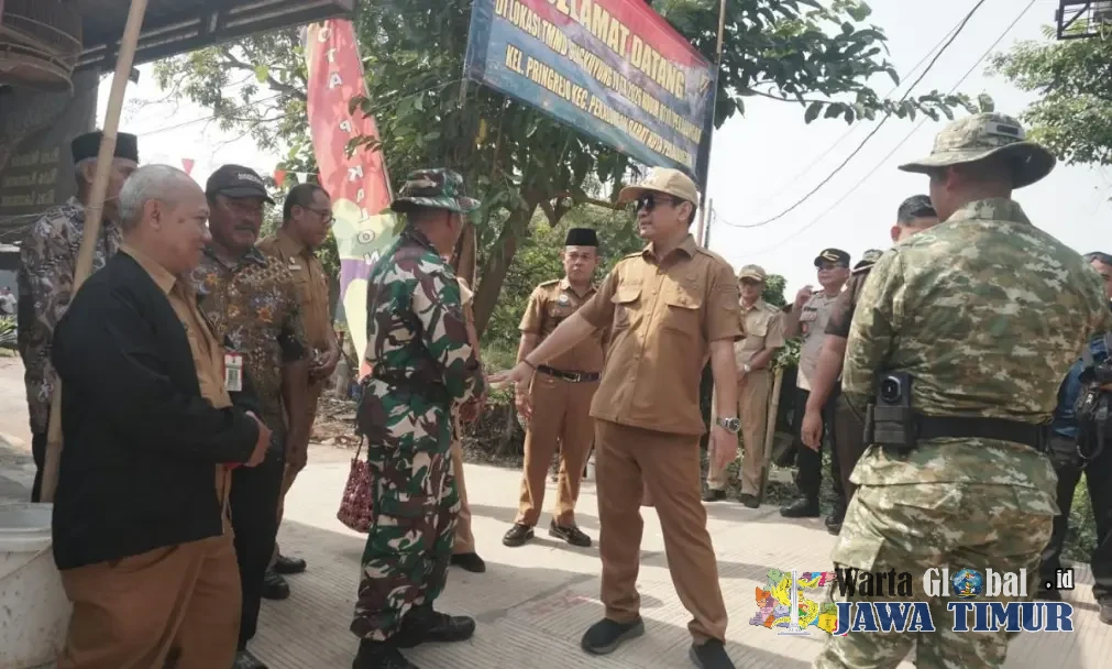 Atasi Jalan Tergenang, TMMD Sengkuyung IV Sasar Pengecoran Jalan Pringrejo Pekalongan Barat
