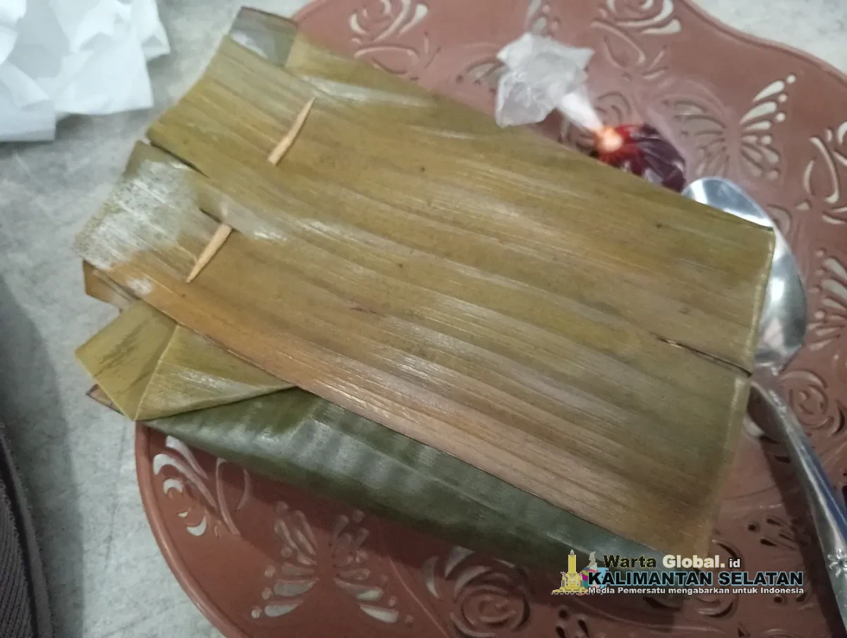 Pundut Nasi, Kuliner Banjarmasin dengan Kearifan Lokal Oleh : Muhammad Junaidi Nasri (MAHAJUNA) Pundut Nasi, Kuliner Banjarmasin dengan Kearifan Lokal Oleh : Muhammad Junaidi Nasri (MAHAJUNA)