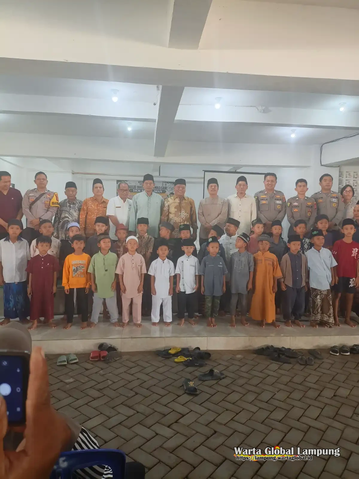 Berkah, memperingati hari maulid nabi SAW 1448 H, polres tulang bawang mengadakan sunat massal,