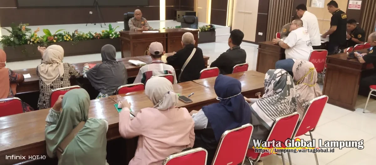 Kasus BMT Dinar Mulia Karanganyar Bergulir di POLDA Jateng, FERADI WPI dampingi Para Korban Laporkan Ketua BMT Dinar Mulia inisial UM Kasus BMT Dinar Mulia Karanganyar Bergulir di POLDA Jateng, FERADI WPI dampingi Para Korban Laporkan Ketua BMT Dinar Mulia inisial UM