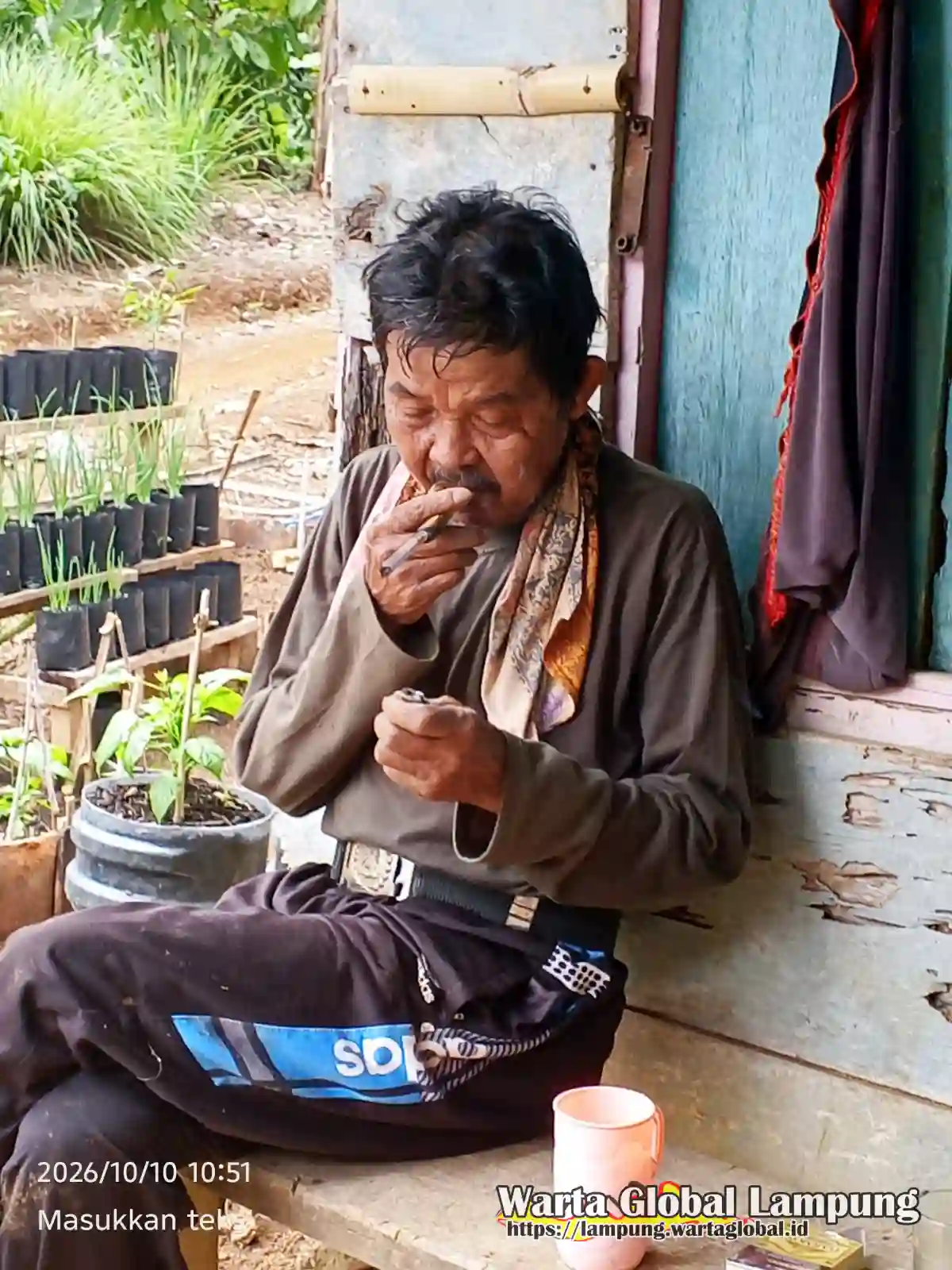 Kepala pekon taman Sari kecamatan pugung Tanggamus SAHRI diduga pungli hingga ratusan juta lebih Kepala pekon taman Sari kecamatan pugung Tanggamus SAHRI diduga pungli hingga ratusan juta lebih