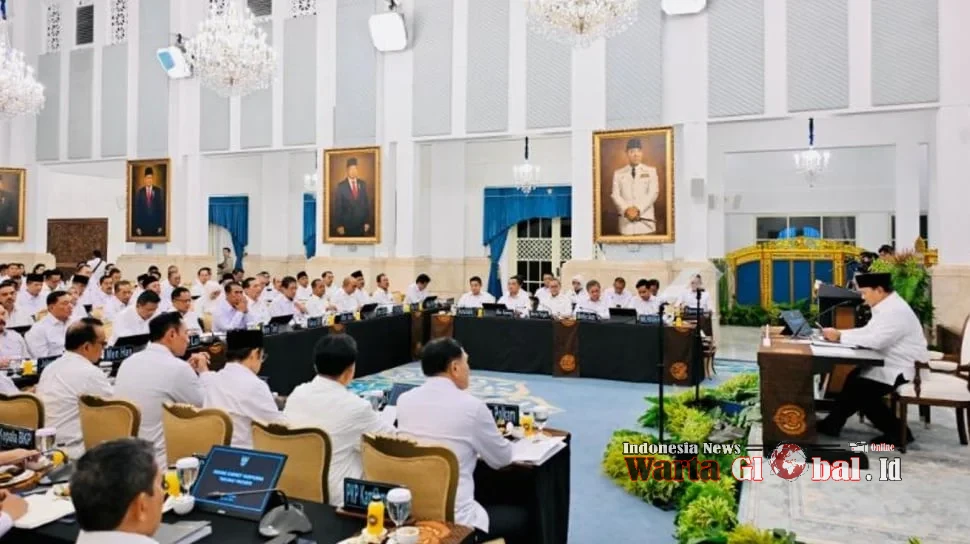 Tak Lagi di Samping Presiden, Posisi Duduk Wapres Gibran Bergeser Sejajar Menteri dalam Sidang Kabinet Paripurna.