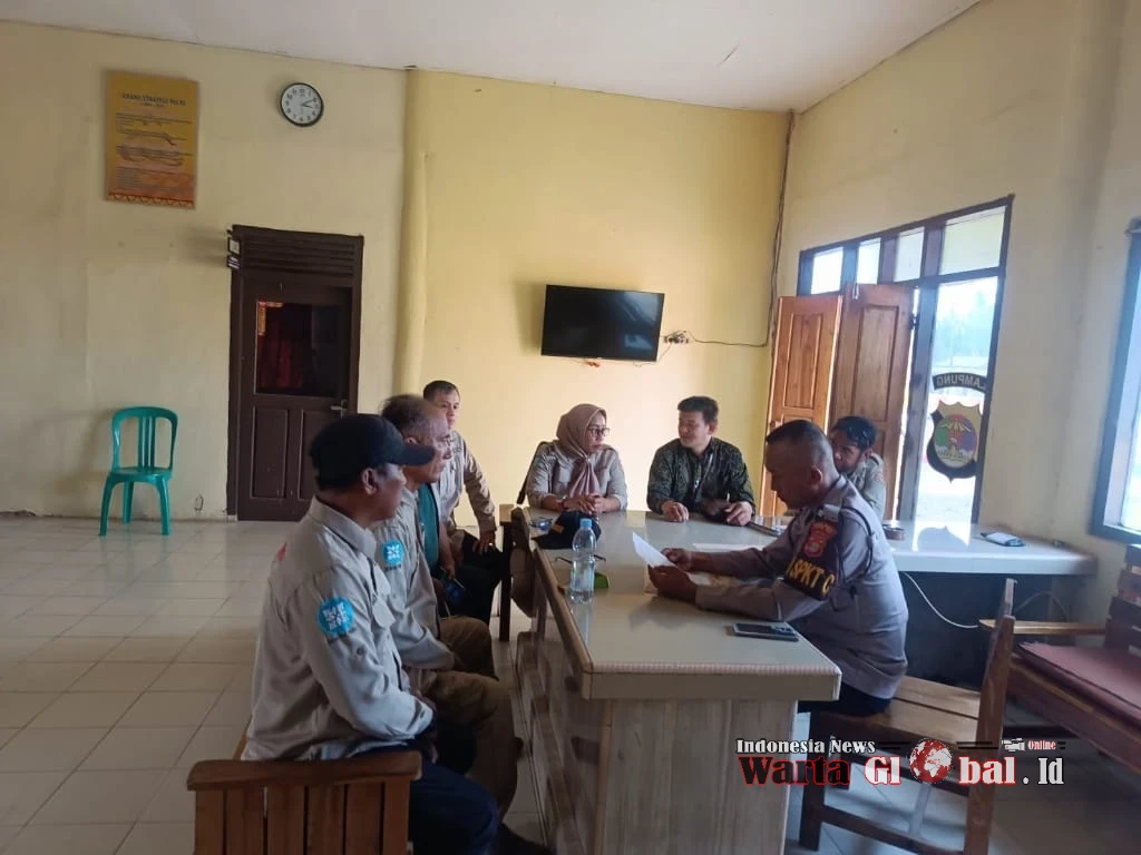DPP-GWI Sambangi Polsek Raman Utara: "Sinergi Pers dan Polisi, Kunci Hukum yang Adil"Â Â
Disambut Humanis, Bahas Nasib Ketua DPC GWI Lampung Timur DPP-GWI Sambangi Polsek Raman Utara: "Sinergi Pers dan Polisi, Kunci Hukum yang Adil"Â Â
Disambut Humanis, Bahas Nasib Ketua DPC GWI Lampung Timur