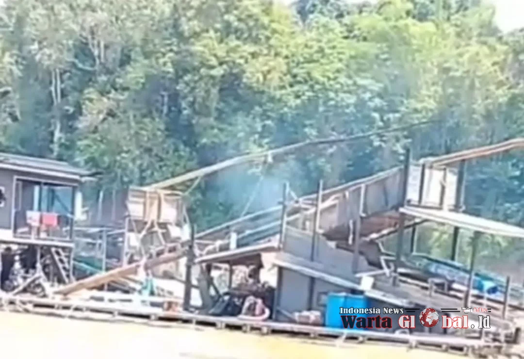 Diduga Kebal Hukum, Ratusan Lanting PETI Beroperasi di Sungai Kapuas, Warga Minta Kapolda Kalbar Turun Tangan