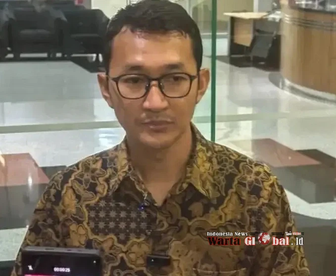 KPK Geledah Kanwil Pajak Surakarta, Sita 1,3 Kg Emas dan Uang Rp100 Juta!